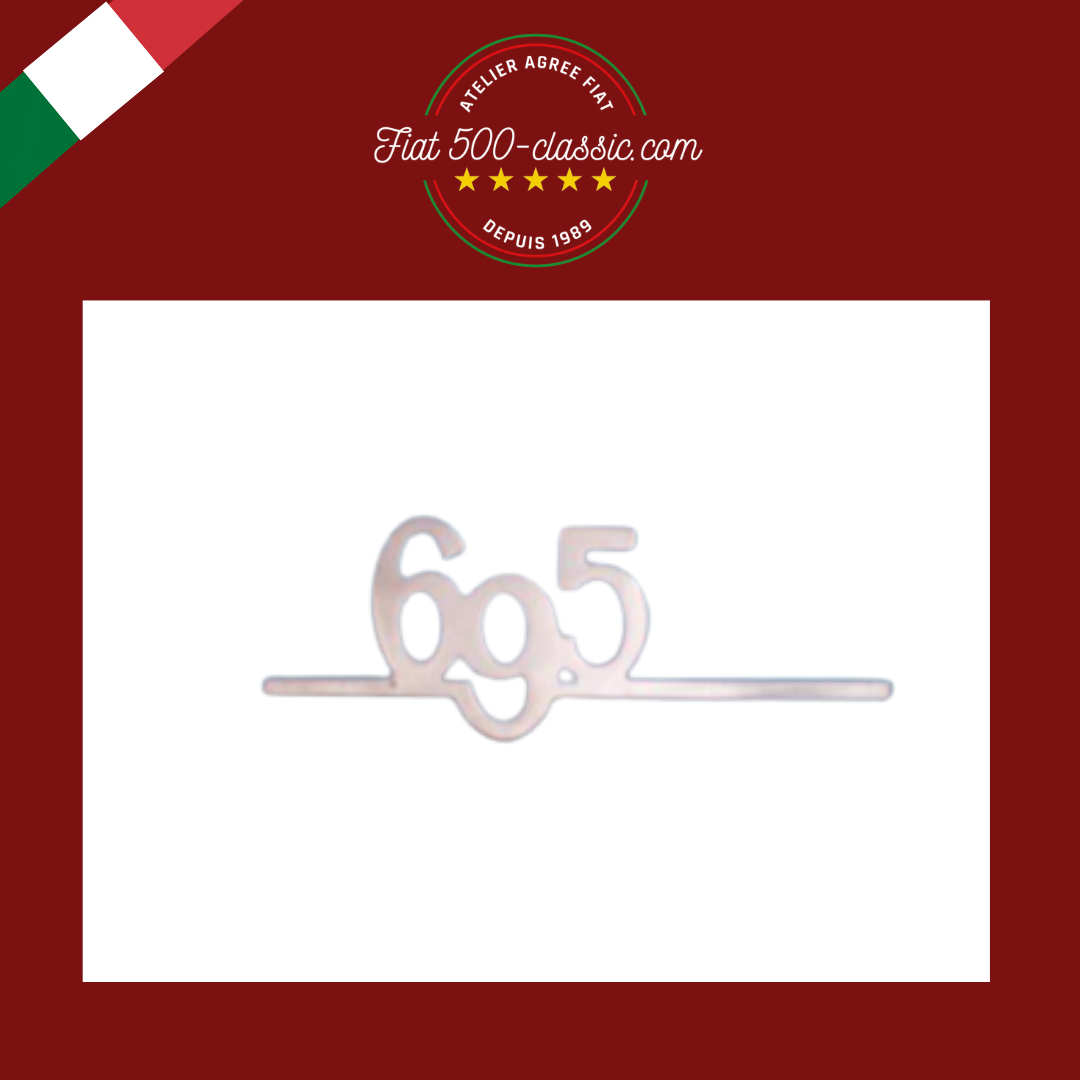 INSCRIPTION CHROMÉE 695 ABARTH POUR TABLEAU DE BORD 8,8 X 3 CM